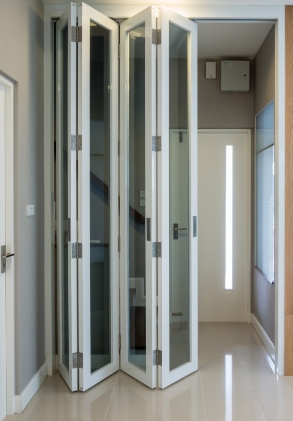 bifold door Mitcham, Mitcham Common, Pollards Hill, CR4