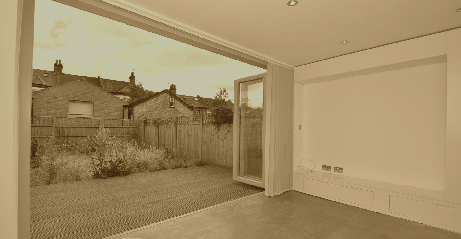 Slider, Glaziers in Mitcham, Mitcham Common, Pollards Hill, CR4